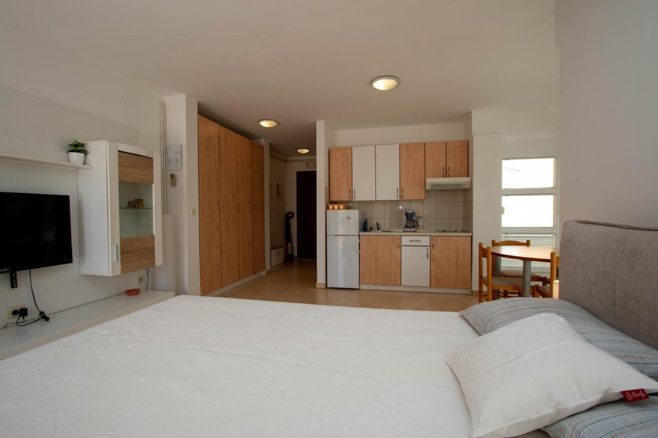 Apartments Matas Sukošan المظهر الخارجي الصورة