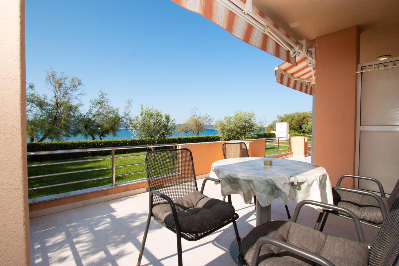 Apartments Matas Sukošan المظهر الخارجي الصورة