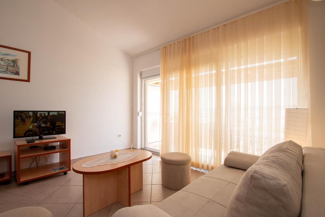 Apartments Matas Sukošan المظهر الخارجي الصورة